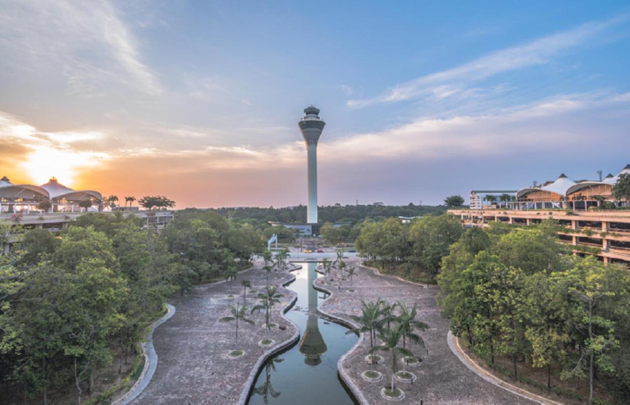 Klia Lili Residensi 5 Plus 2 Pax With Splendid Pool Nilai Zewnętrze zdjęcie