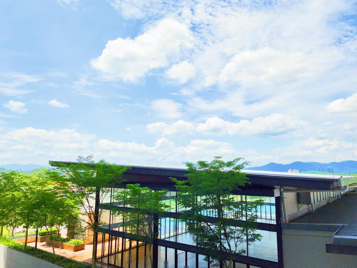 Klia Lili Residensi 5 Plus 2 Pax With Splendid Pool Nilai Zewnętrze zdjęcie